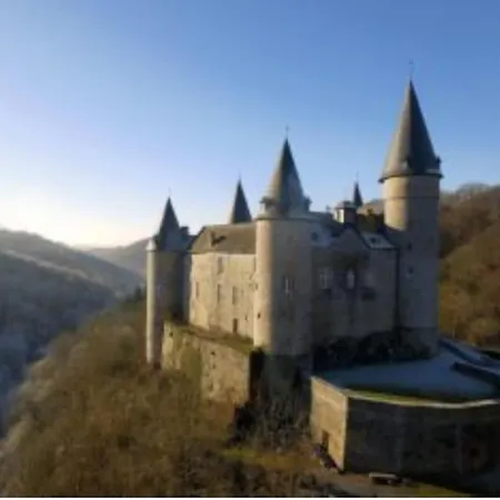 Laissez-vous Enchanter Par La Vallee De La Meuse بيت للعطل *