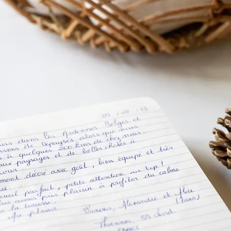 Laissez-vous Enchanter Par La Vallee De La Meuse Hastière-par-delà