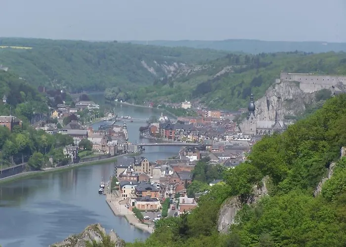 Laissez-vous Enchanter Par La Vallee De La Meuse Nyaraló *