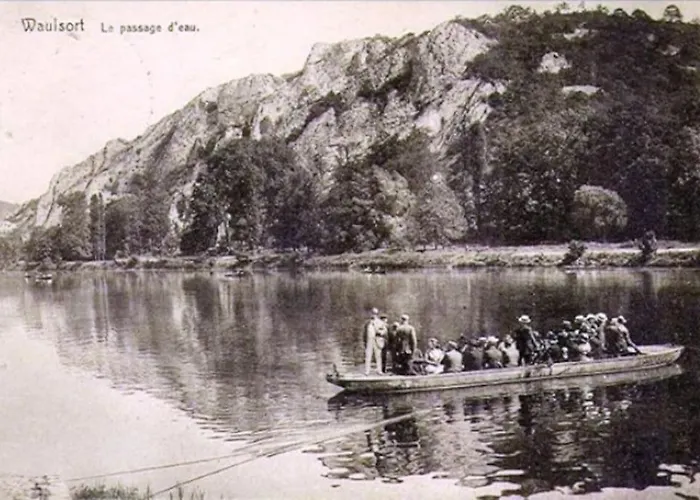 Laissez-vous Enchanter Par La Vallee De La Meuse Hastière-par-delà
