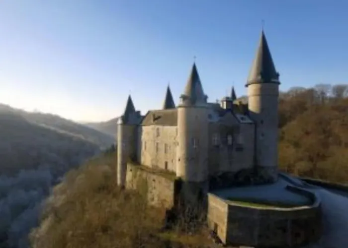 Laissez-vous Enchanter Par La Vallee De La Meuse Nyaraló *