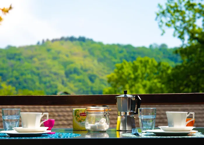 Laissez-vous Enchanter Par La Vallee De La Meuse Nyaraló *